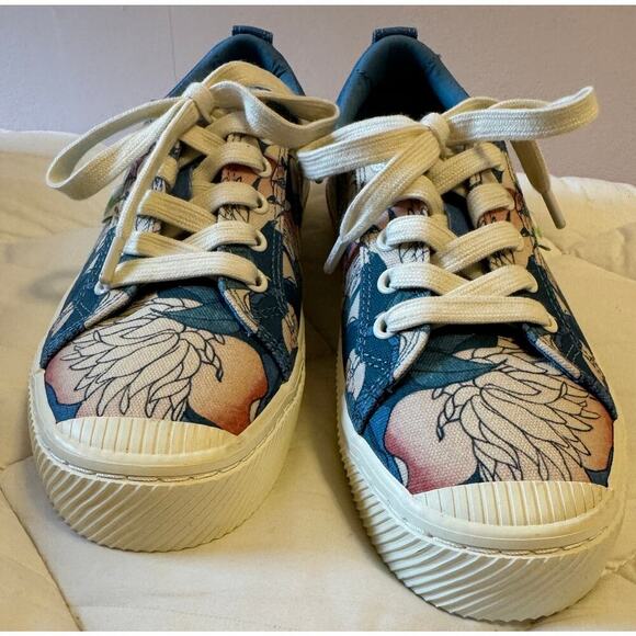 NWOT Cariuma + HOKUSAI MFA Boston OCA Low Sneakers Peonies Print Size 8.5 - Picture 3 of 6